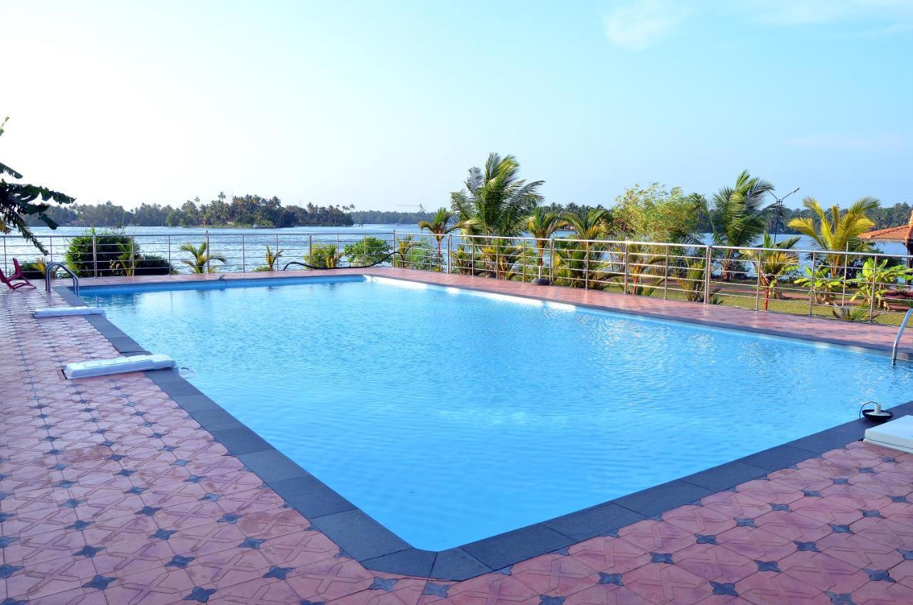 Regant Lake Village, Kollam. Chavara Eksteriør billede