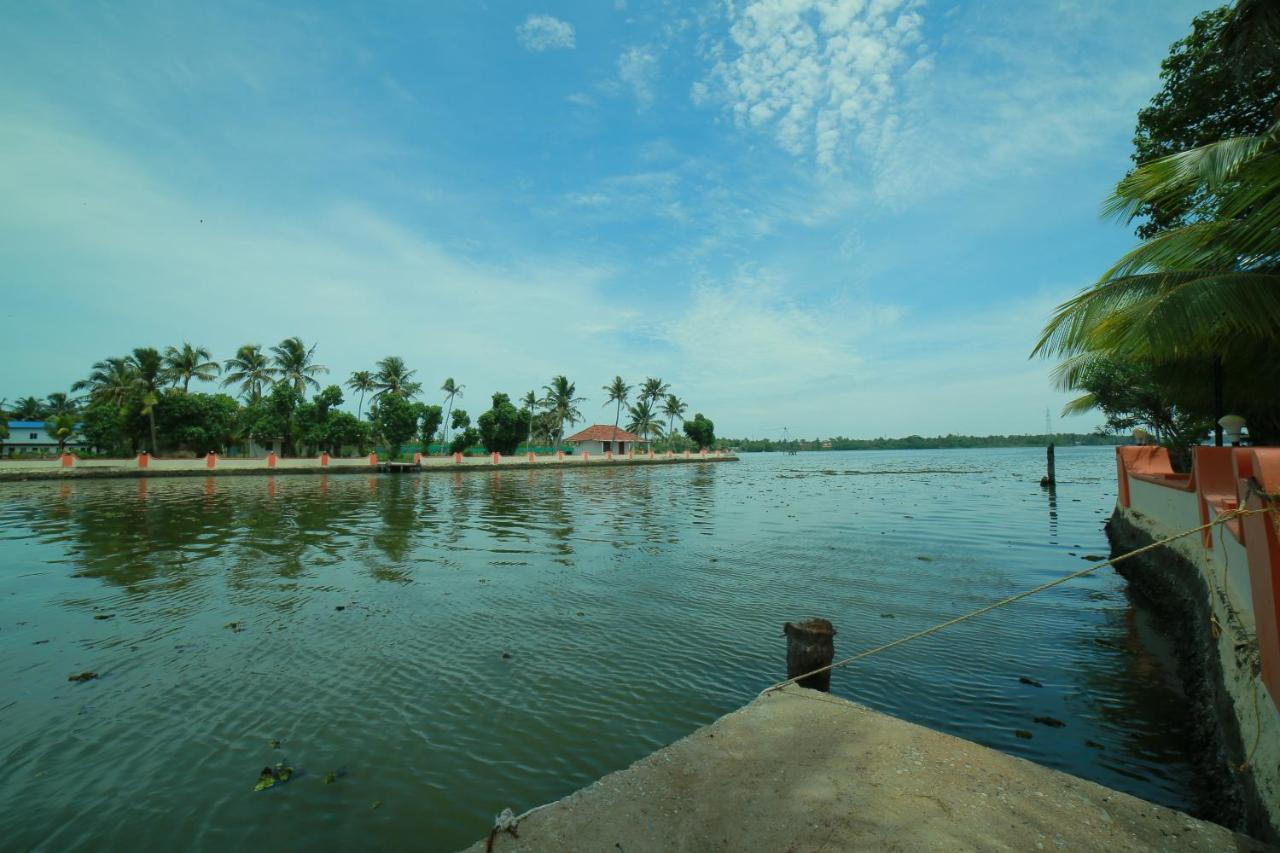 Regant Lake Village, Kollam. Chavara Eksteriør billede