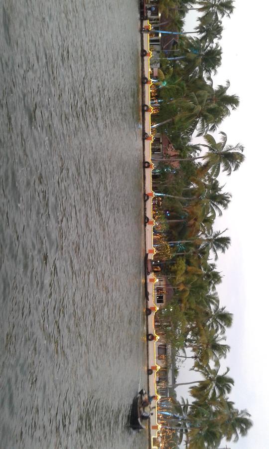 Regant Lake Village, Kollam. Chavara Eksteriør billede